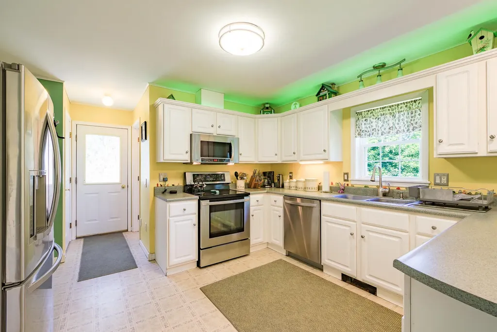 125 Cross Street Rockport ME 04856