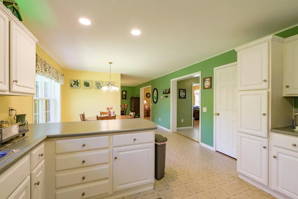 125 Cross Street Rockport ME 04856