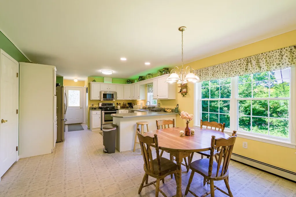 125 Cross Street Rockport ME 04856