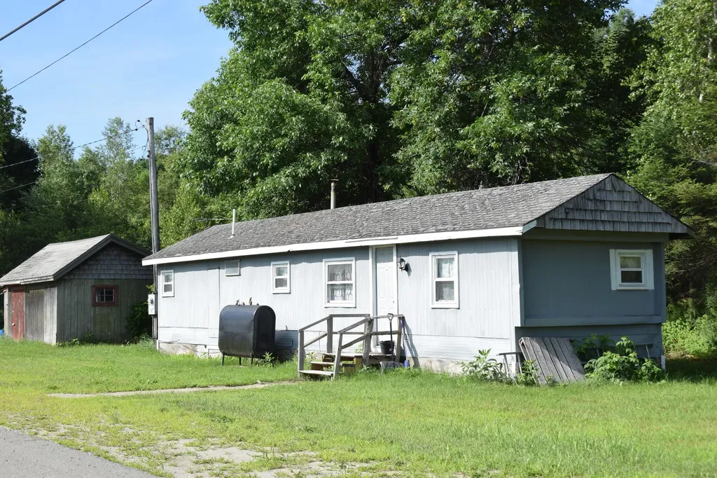 142 River Road Anson ME 04911