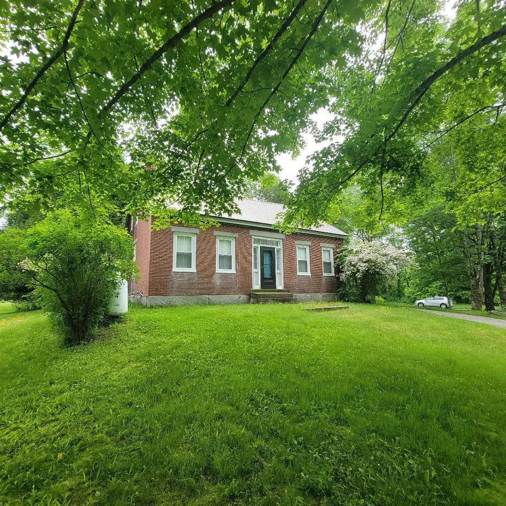 517 River Road Hollis ME 04042