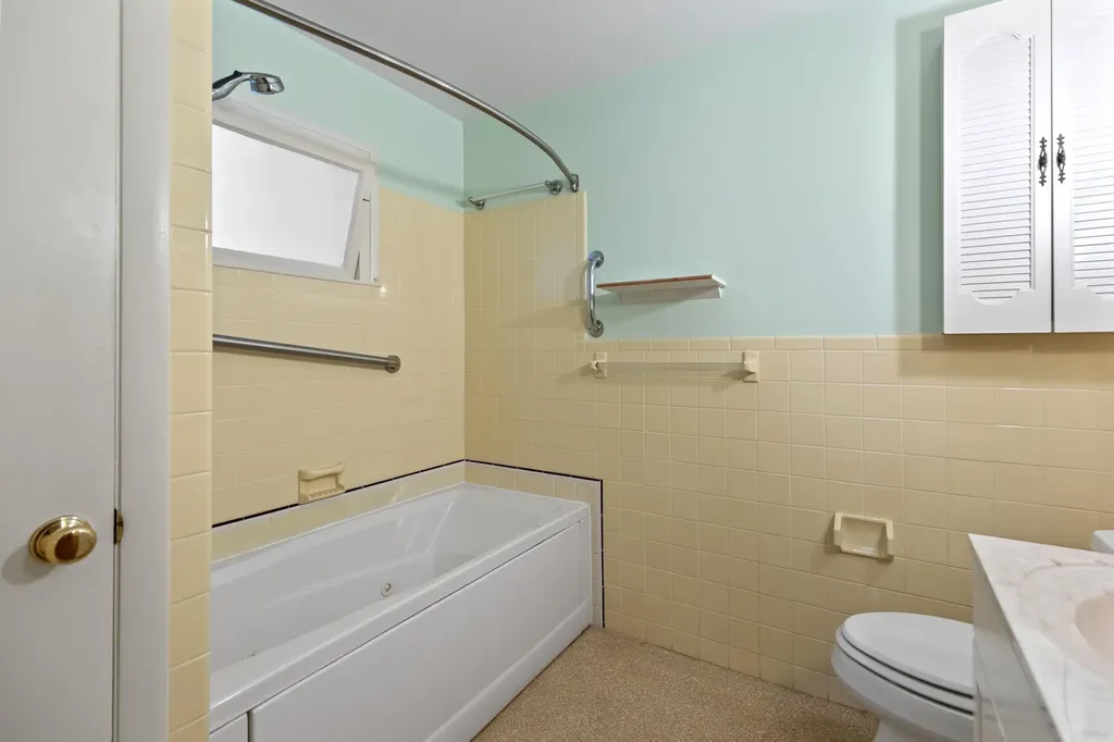 517 River Road Hollis ME 04042