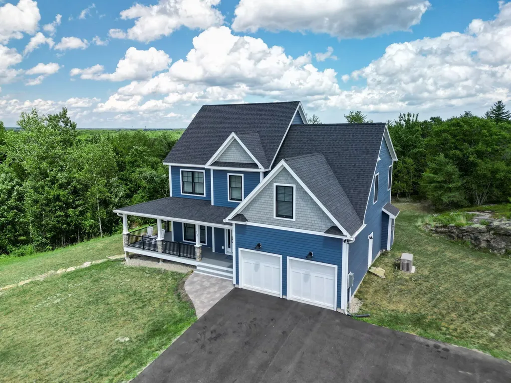 22 Cal Vista Drive Dayton ME 04005