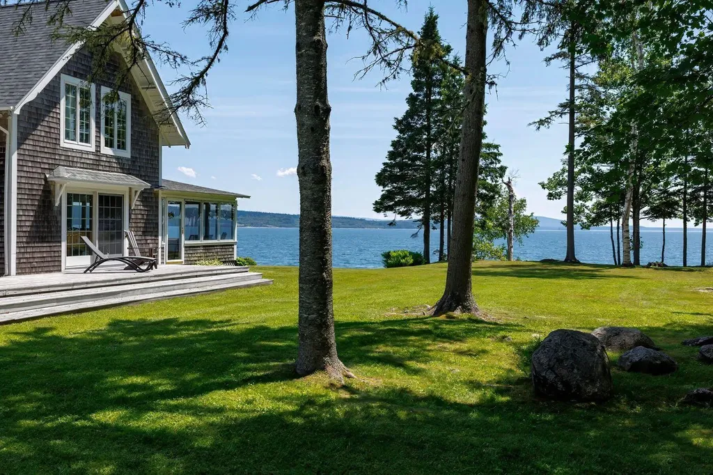 59 Willeke Lane Brooklin ME 04616