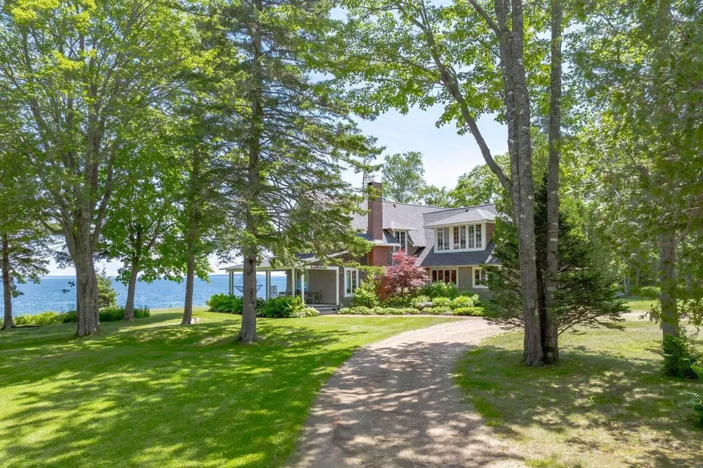 59 Willeke Lane Brooklin ME 04616