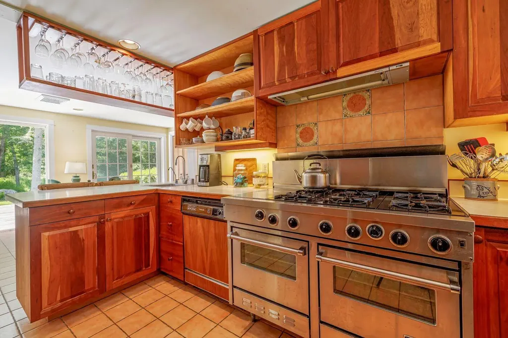 59 Willeke Lane Brooklin ME 04616