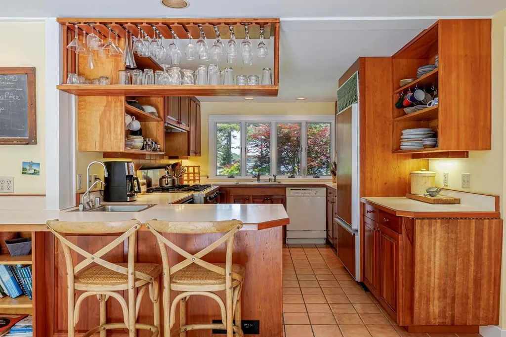 59 Willeke Lane Brooklin ME 04616