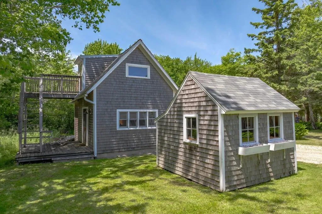 59 Willeke Lane Brooklin ME 04616