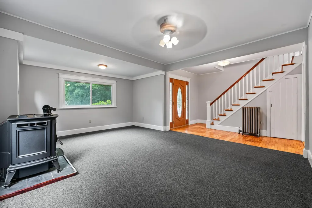 190 Broadway South Portland ME 04106