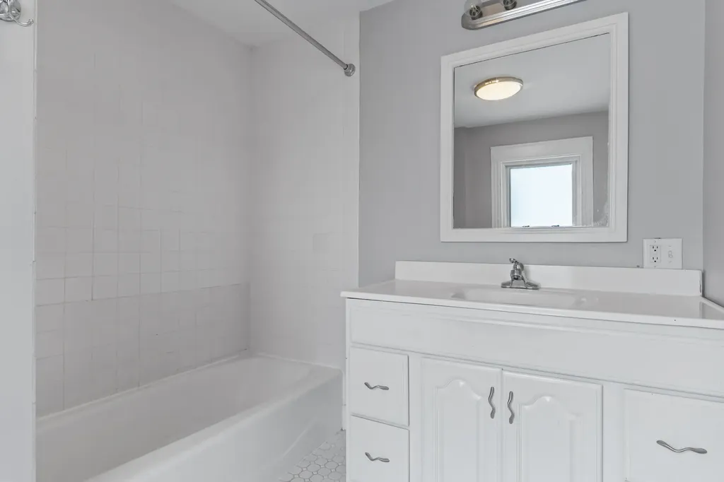 190 Broadway South Portland ME 04106