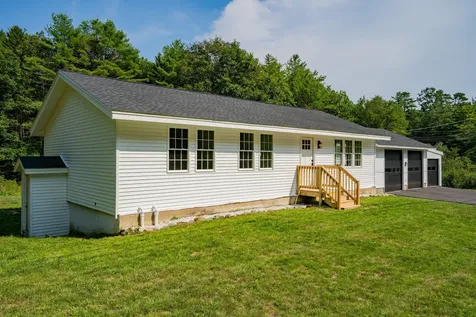 105 Flying Point Road Freeport ME 04032