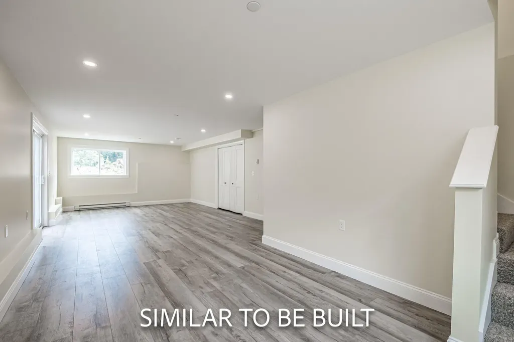 16 Heritage Way Saco ME 04072