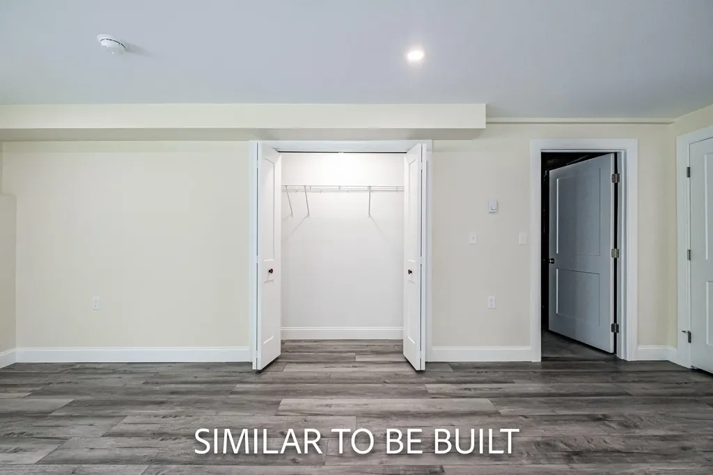 16 Heritage Way Saco ME 04072