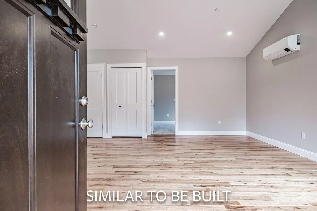 16 Heritage Way Saco ME 04072
