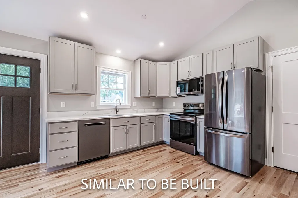 16 Heritage Way Saco ME 04072