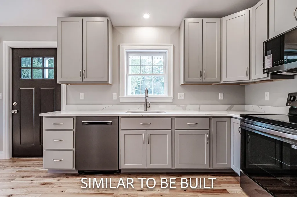 16 Heritage Way Saco ME 04072