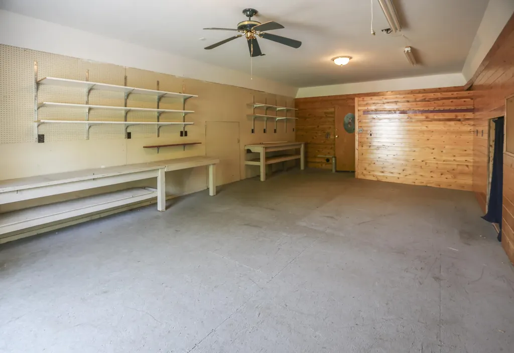 16 W Side Drive Verona Island ME 04416
