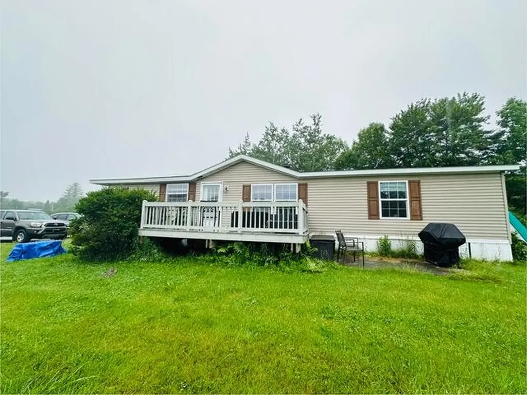 10 Spirit Meadow Lane Windham ME 04062