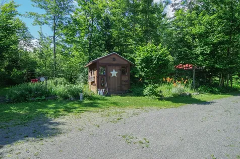 8 Frost Road Dover-foxcroft ME 04426