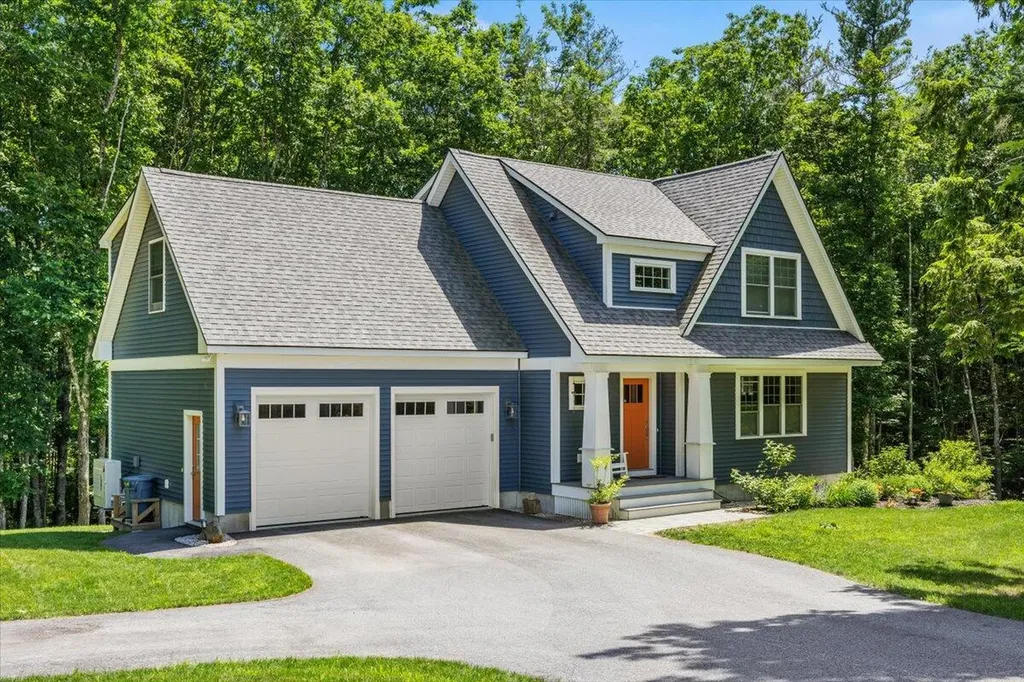 12 Samantha Circle Arundel ME 04046