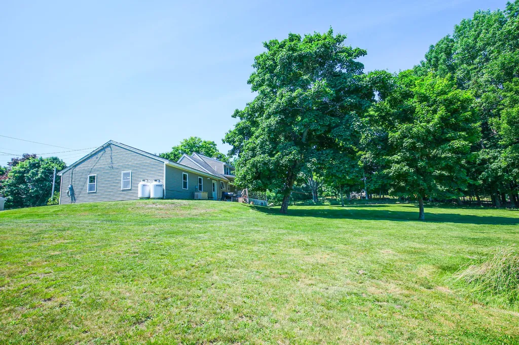 25 Gardner Avenue Machias ME 04654