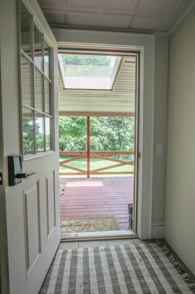 25 Gardner Avenue Machias ME 04654
