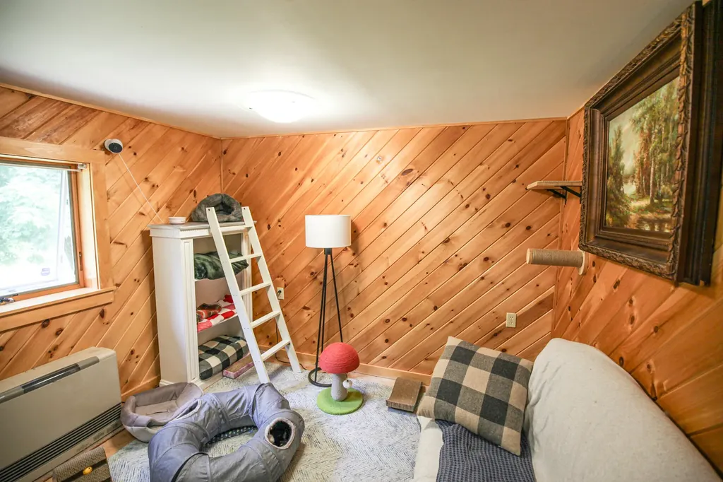 25 Gardner Avenue Machias ME 04654