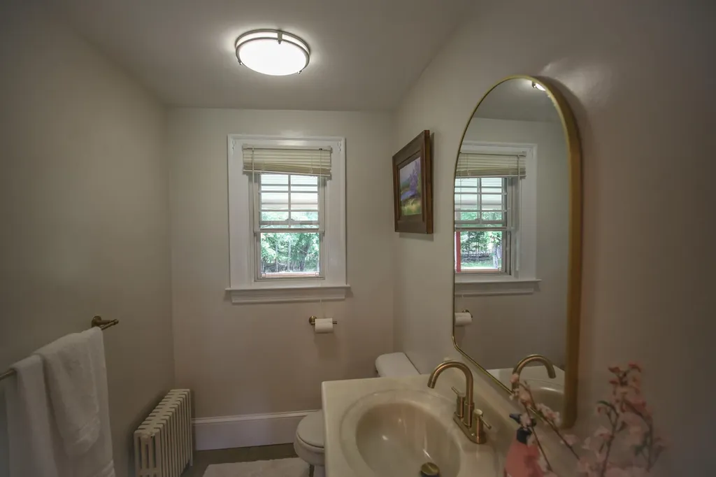 25 Gardner Avenue Machias ME 04654