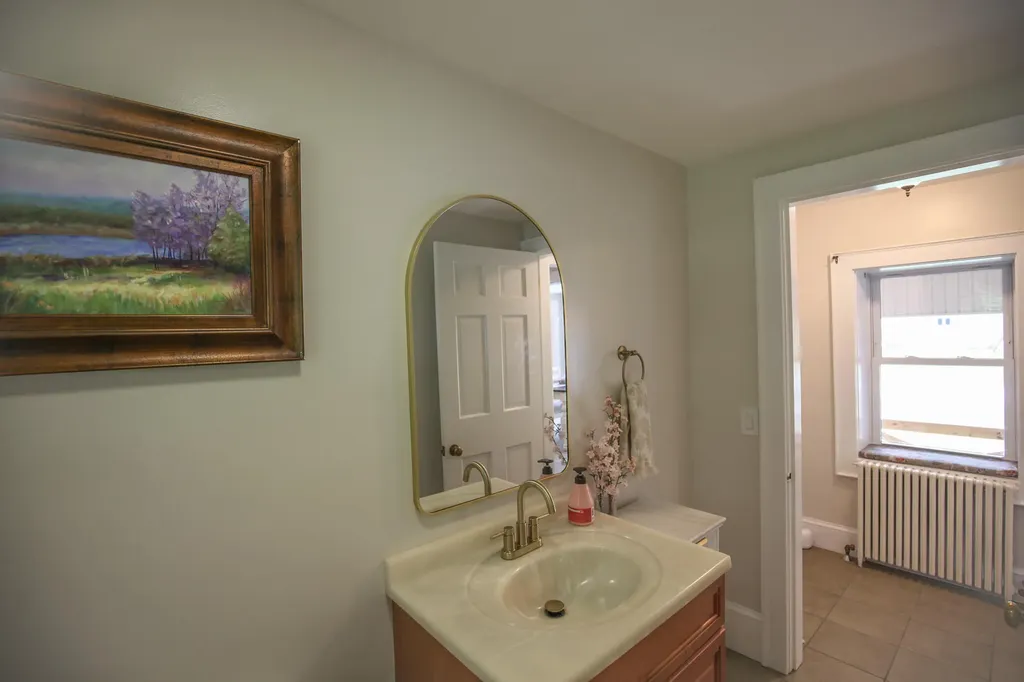 25 Gardner Avenue Machias ME 04654