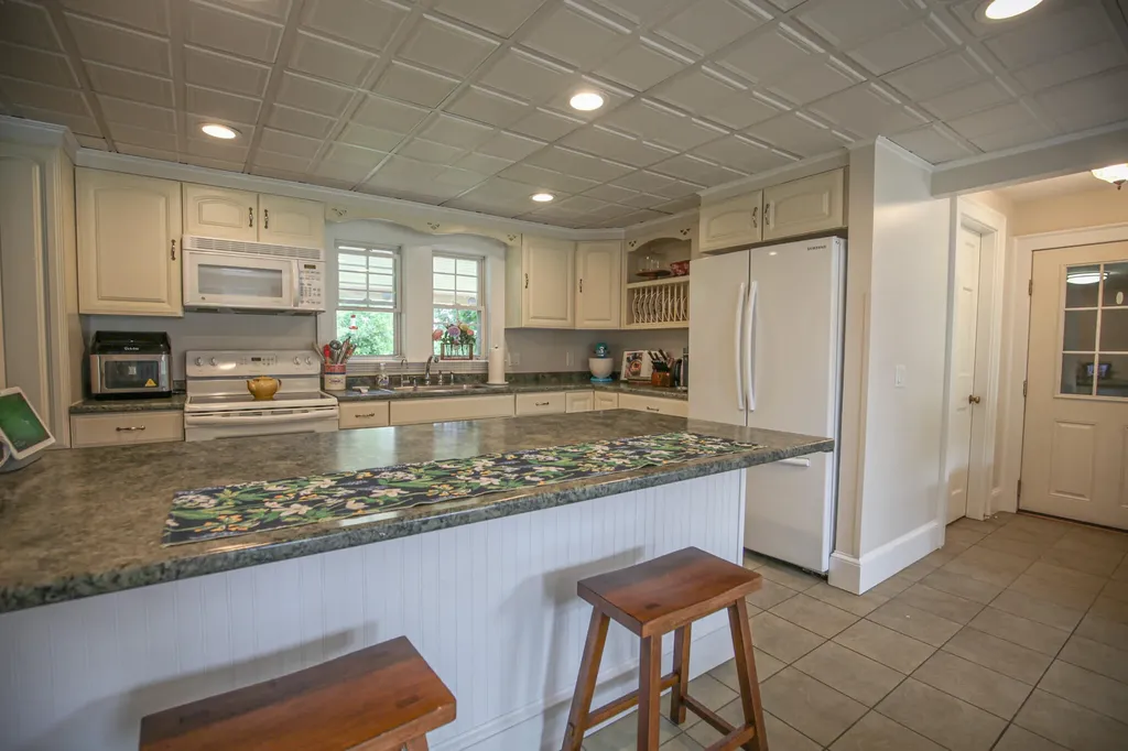 25 Gardner Avenue Machias ME 04654