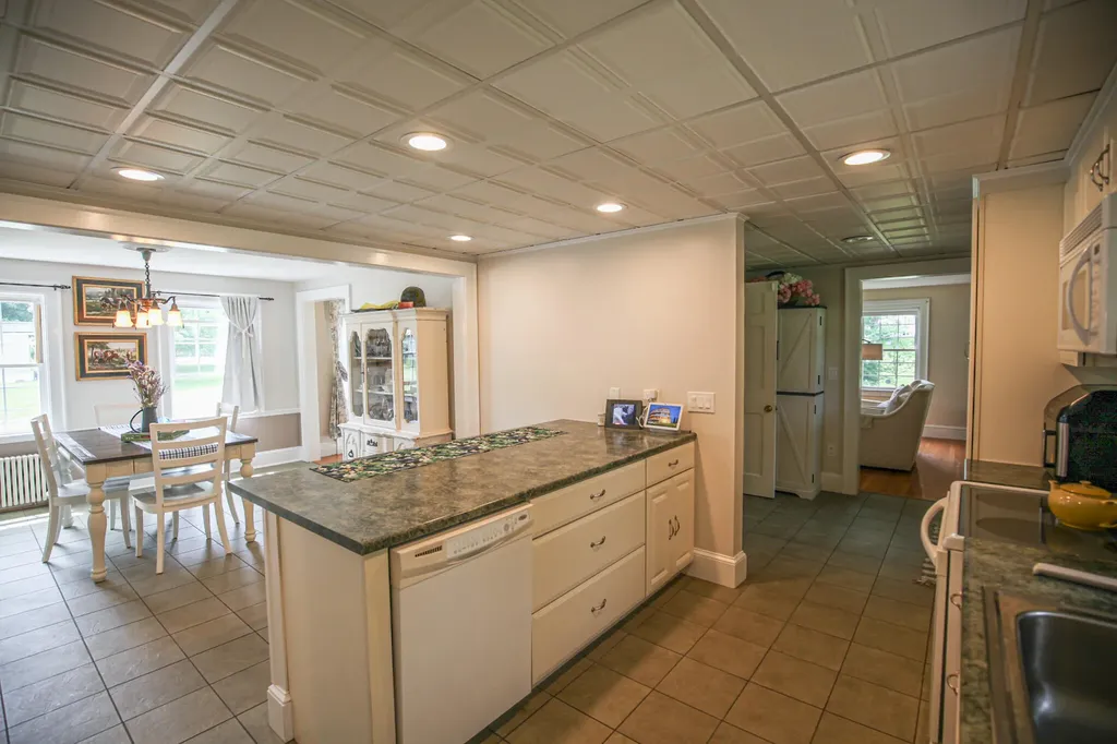 25 Gardner Avenue Machias ME 04654
