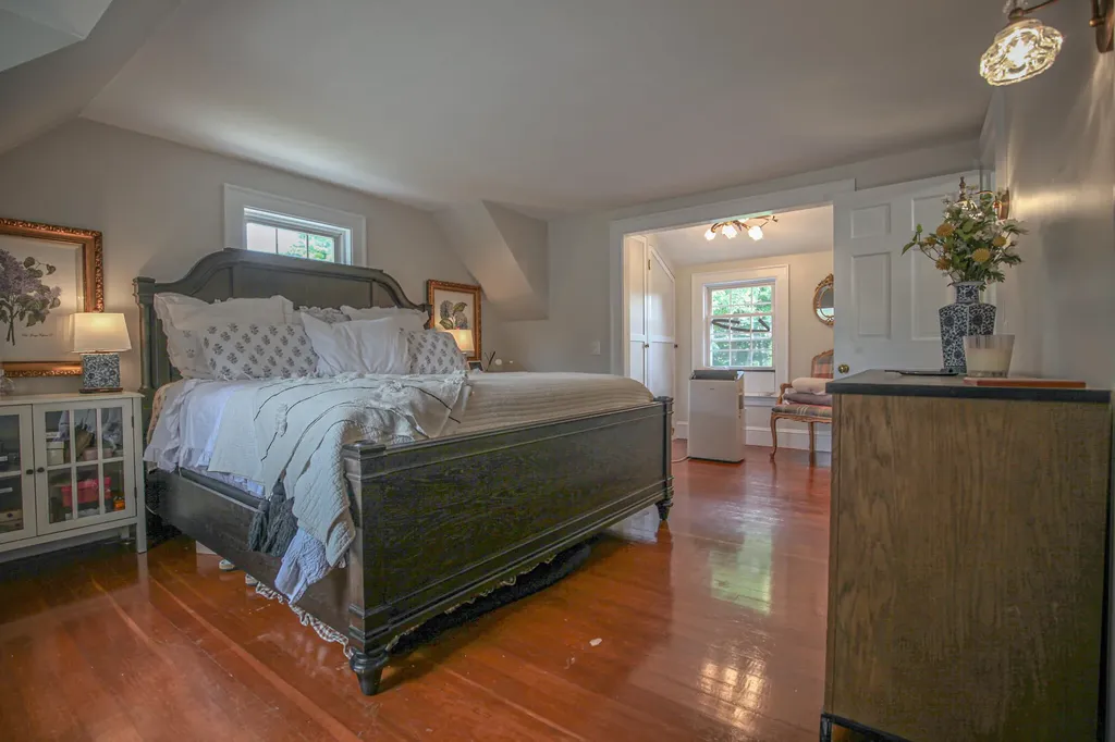 25 Gardner Avenue Machias ME 04654