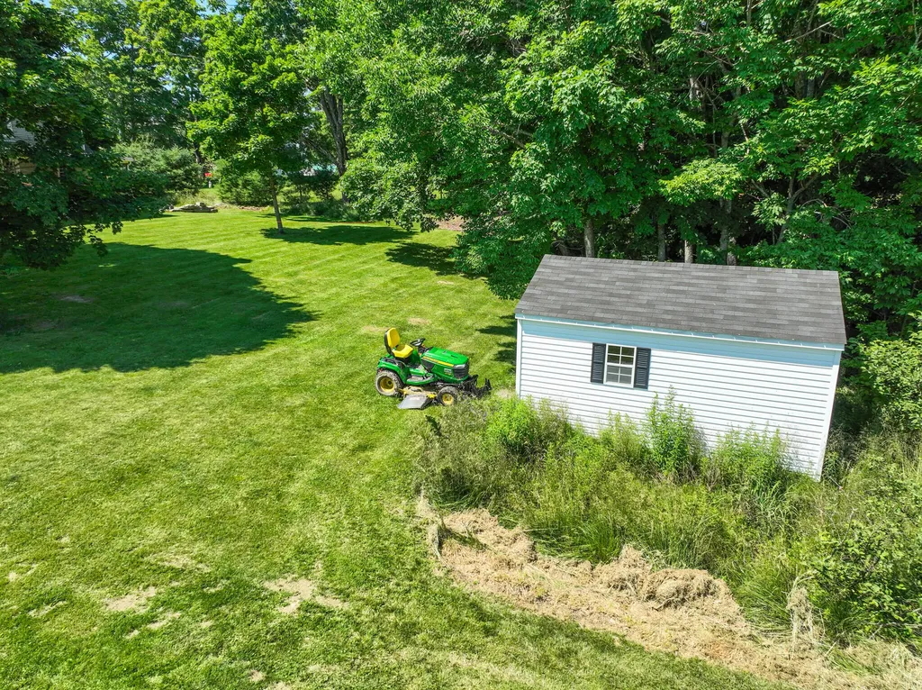 25 Gardner Avenue Machias ME 04654