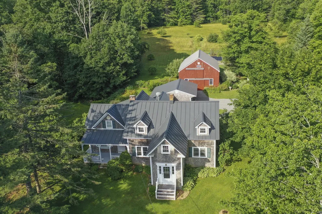 661 Lincolnville Road Belmont ME 04952