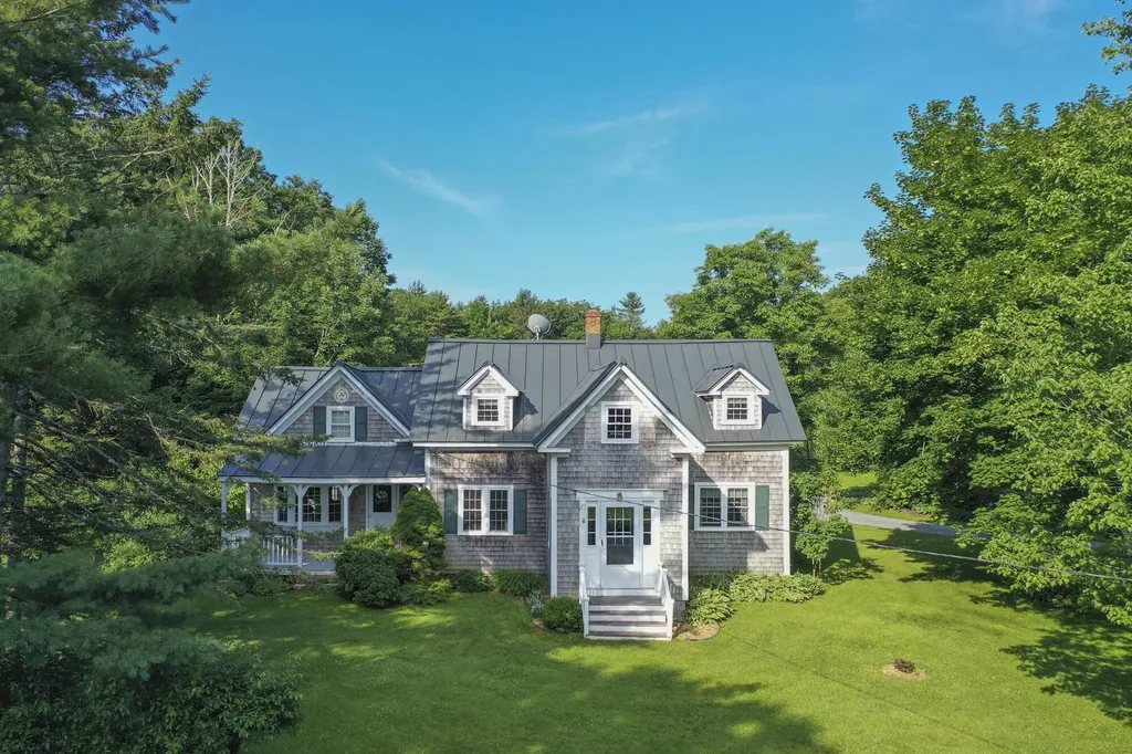 661 Lincolnville Road Belmont ME 04952