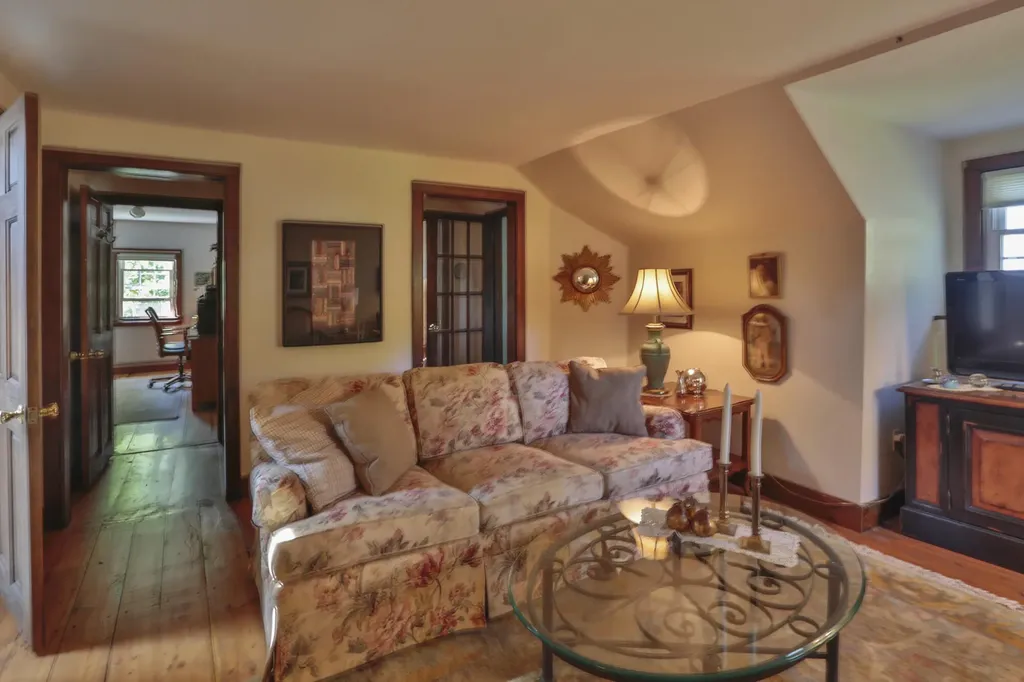 661 Lincolnville Road Belmont ME 04952