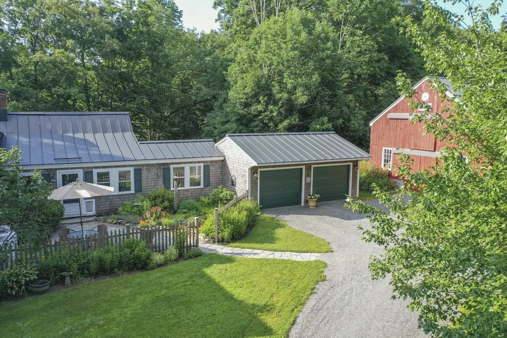 661 Lincolnville Road Belmont ME 04952