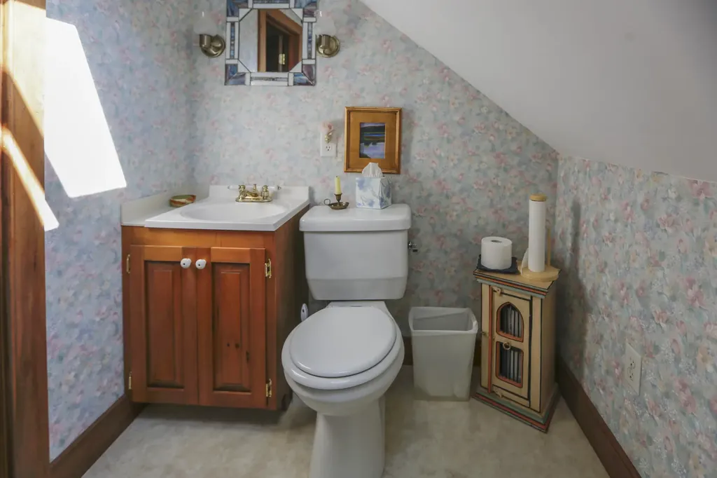 661 Lincolnville Road Belmont ME 04952