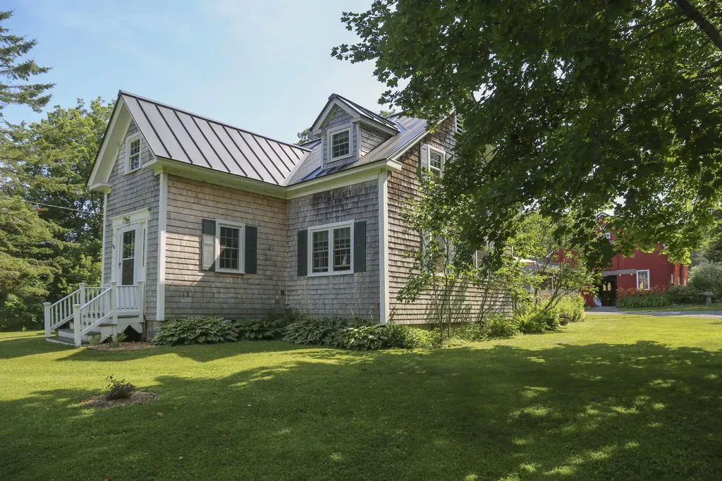 661 Lincolnville Road Belmont ME 04952