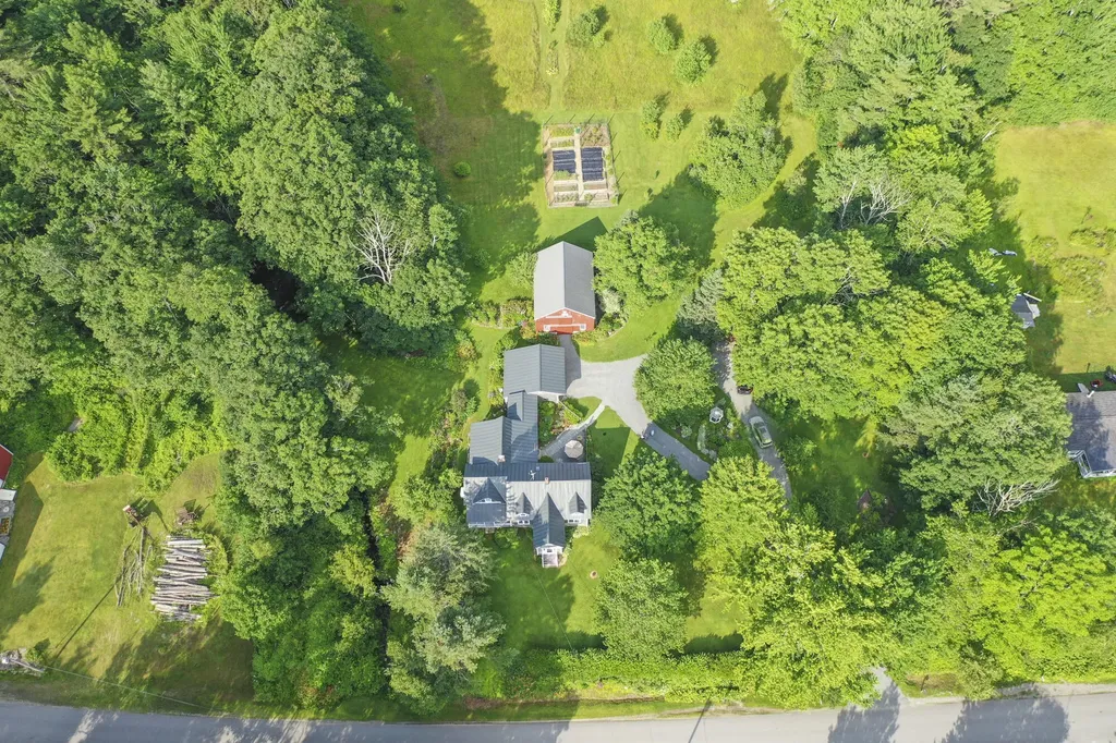 661 Lincolnville Road Belmont ME 04952