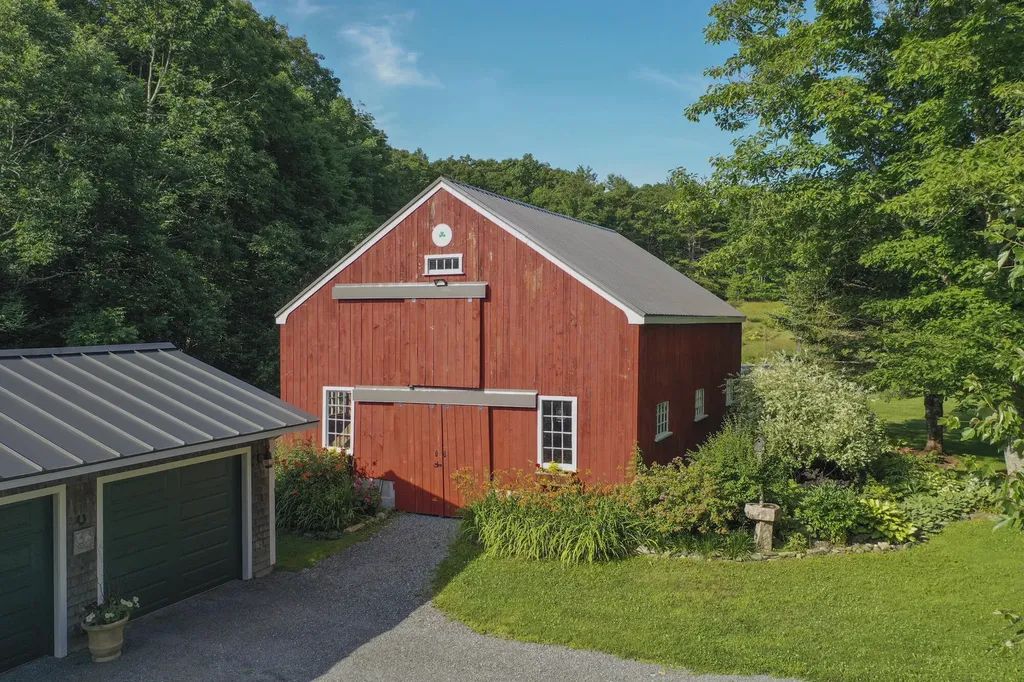 661 Lincolnville Road Belmont ME 04952