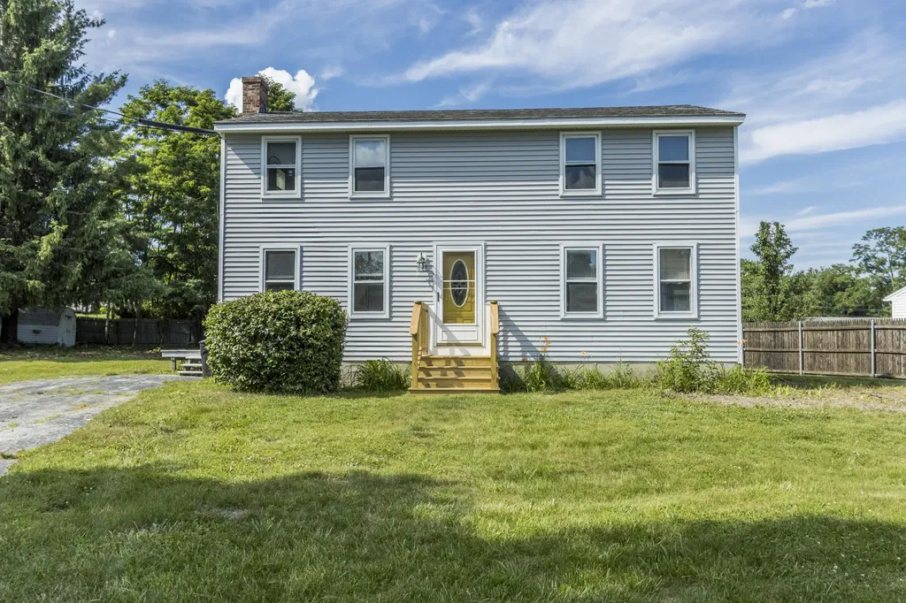 35 Sterling Drive Westbrook ME 04092