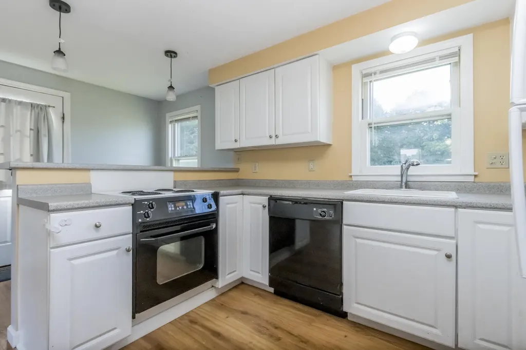 35 Sterling Drive Westbrook ME 04092