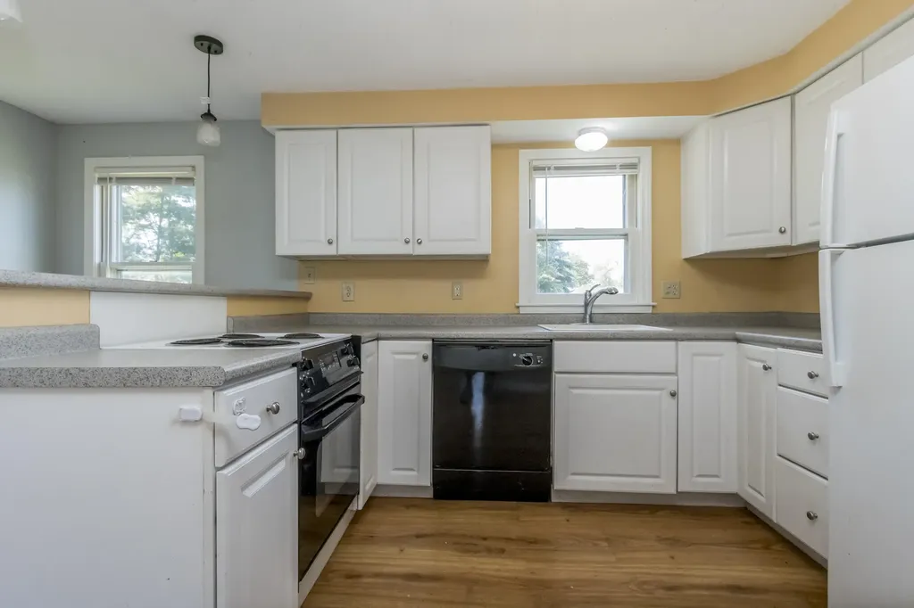35 Sterling Drive Westbrook ME 04092