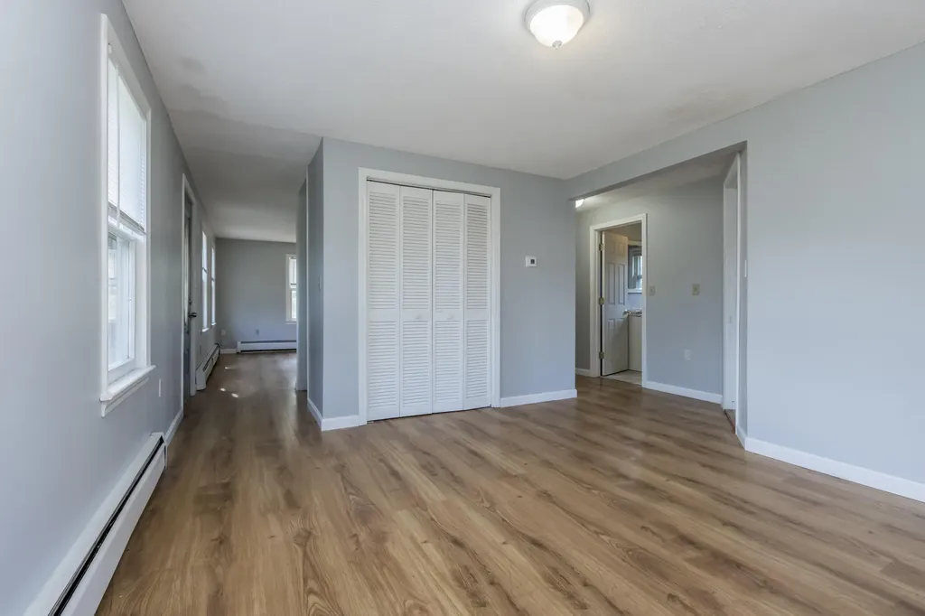 35 Sterling Drive Westbrook ME 04092
