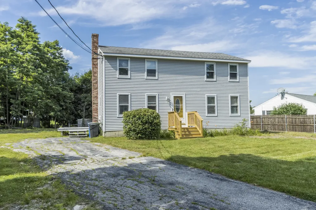 35 Sterling Drive Westbrook ME 04092