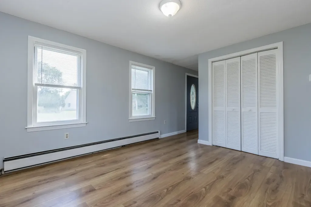 35 Sterling Drive Westbrook ME 04092