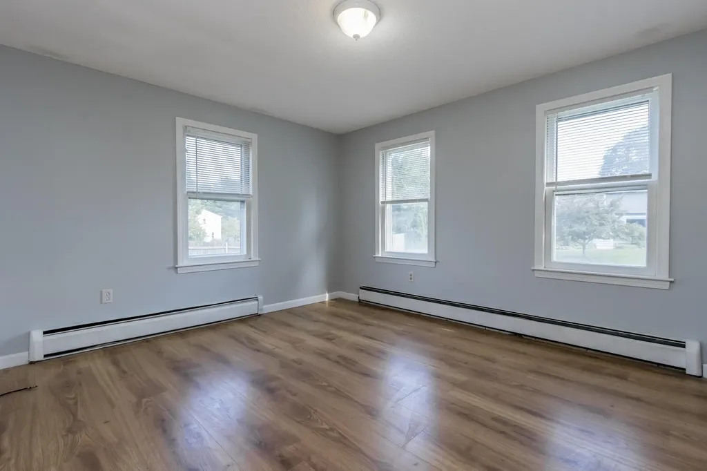35 Sterling Drive Westbrook ME 04092