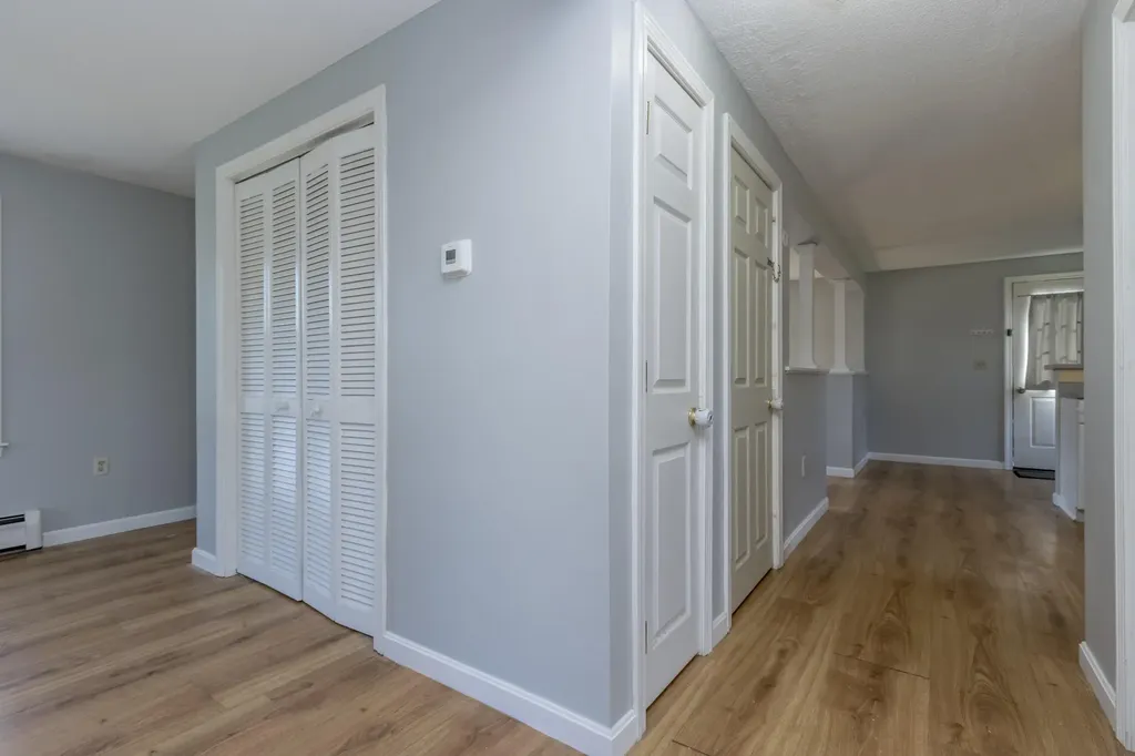 35 Sterling Drive Westbrook ME 04092