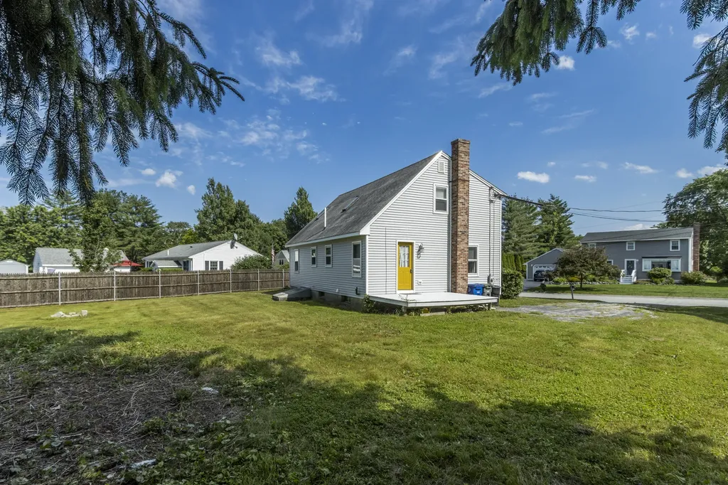 35 Sterling Drive Westbrook ME 04092
